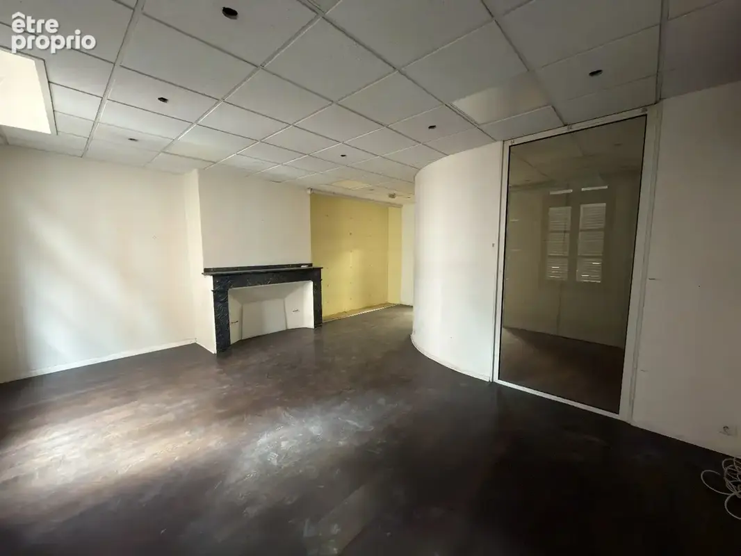 Immeuble commercial + appartements - photo 7