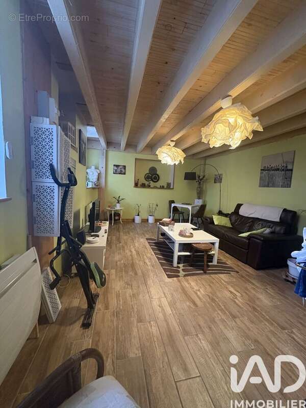 Appartement 62 m² à Saint-Avre  - photo 7