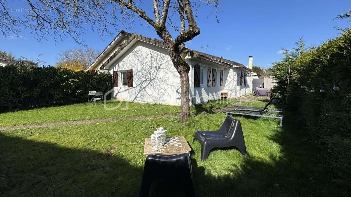 Maison à SAINT-GERMAIN-LES-CORBEIL