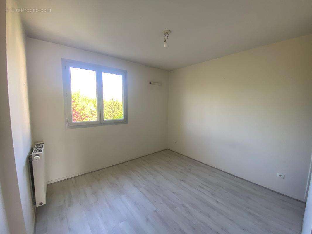 Appartement à MOIRANS