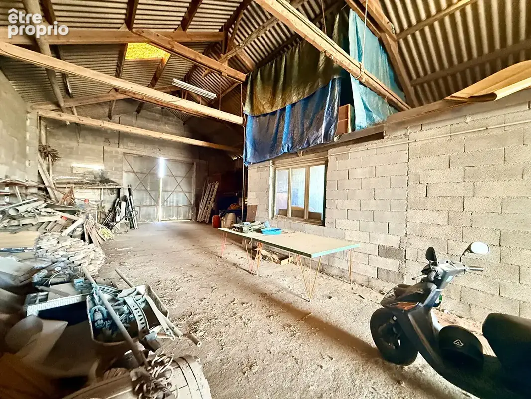 Hangar /atelier fermé de 232 m² - grandes ouvertures  - terrain de 387 m² - rullac saint cirq - photo 6