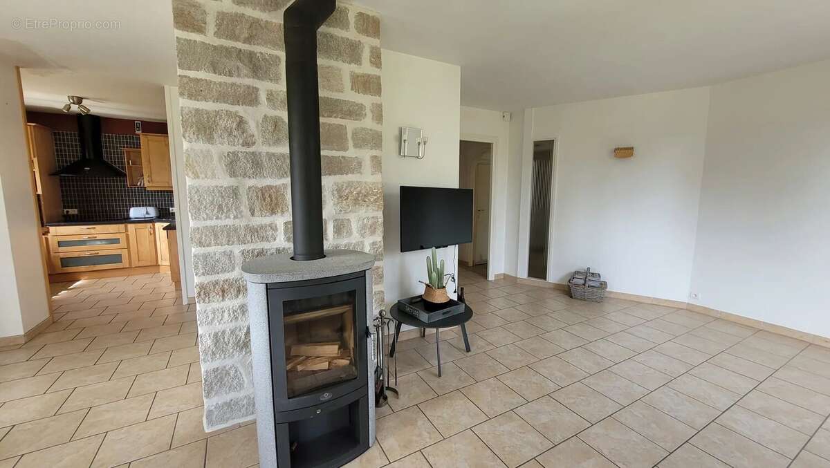 Maison à LE CHAMBON-SUR-LIGNON