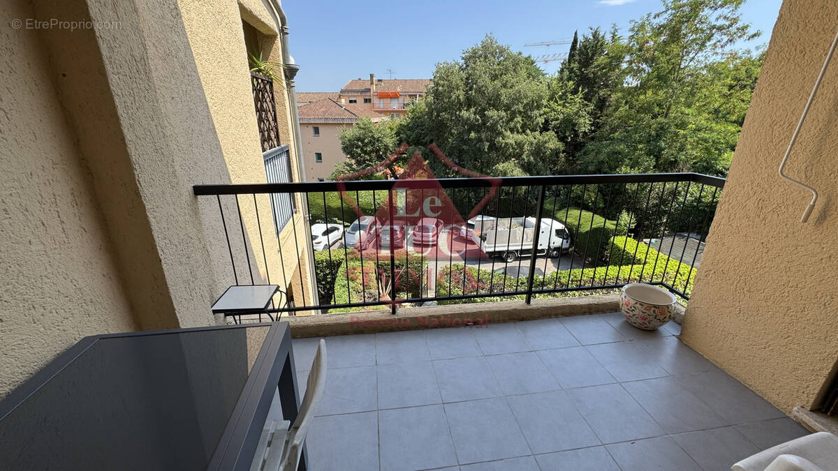 Appartement à PEYMEINADE
