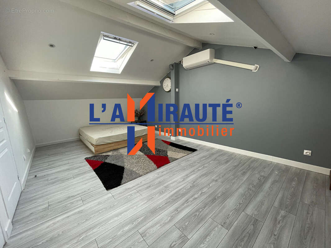 Maison à SARTROUVILLE