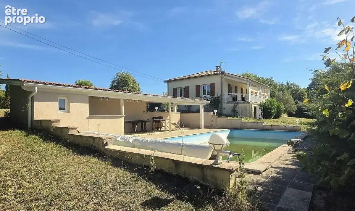 Maison familiale avec vue au  LEDAT (47) - photo 4