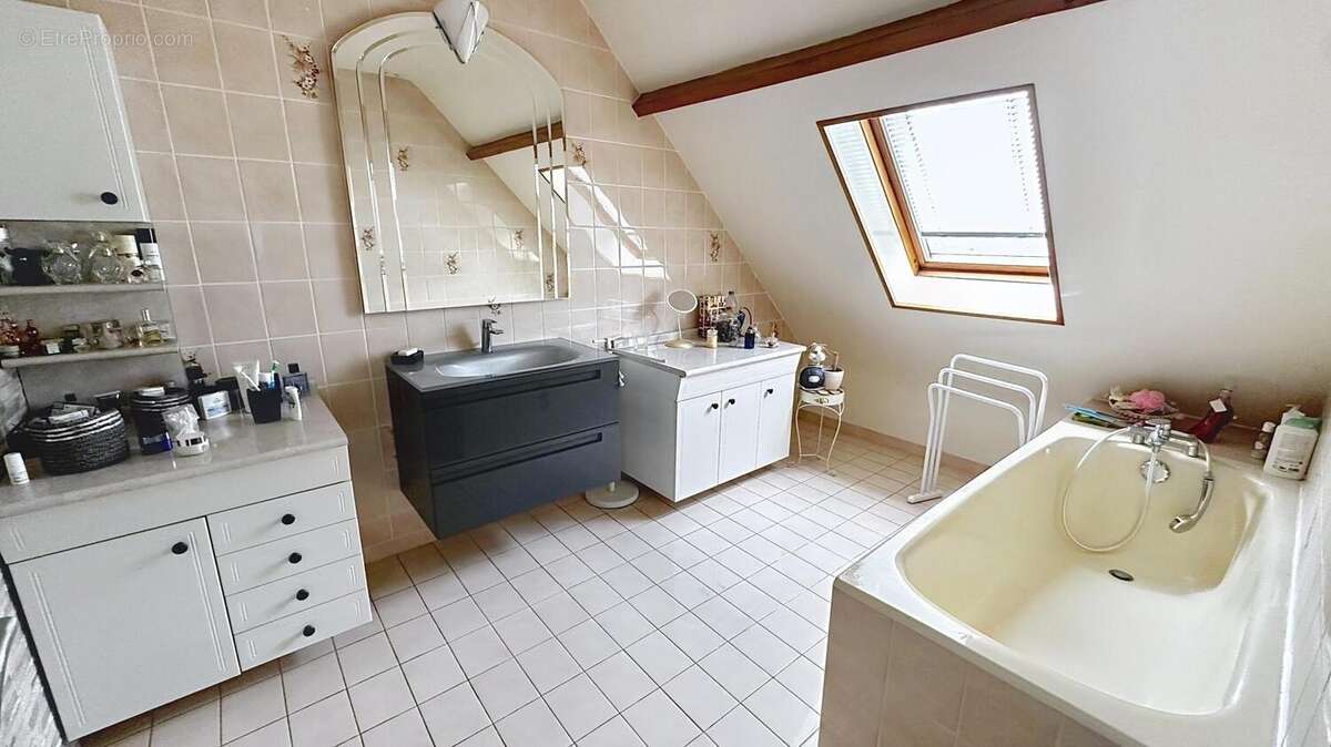Maison 155 m² à Ozoir-La-Ferriere  - photo 8