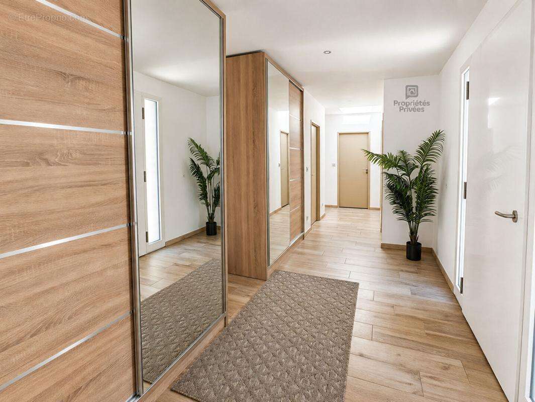 CHÂTEAUROUX, LA MARGOTIÈRE, Maison contemporaine de plain-pied, 5 chambres, bureau, piscine, DPE A - photo 12