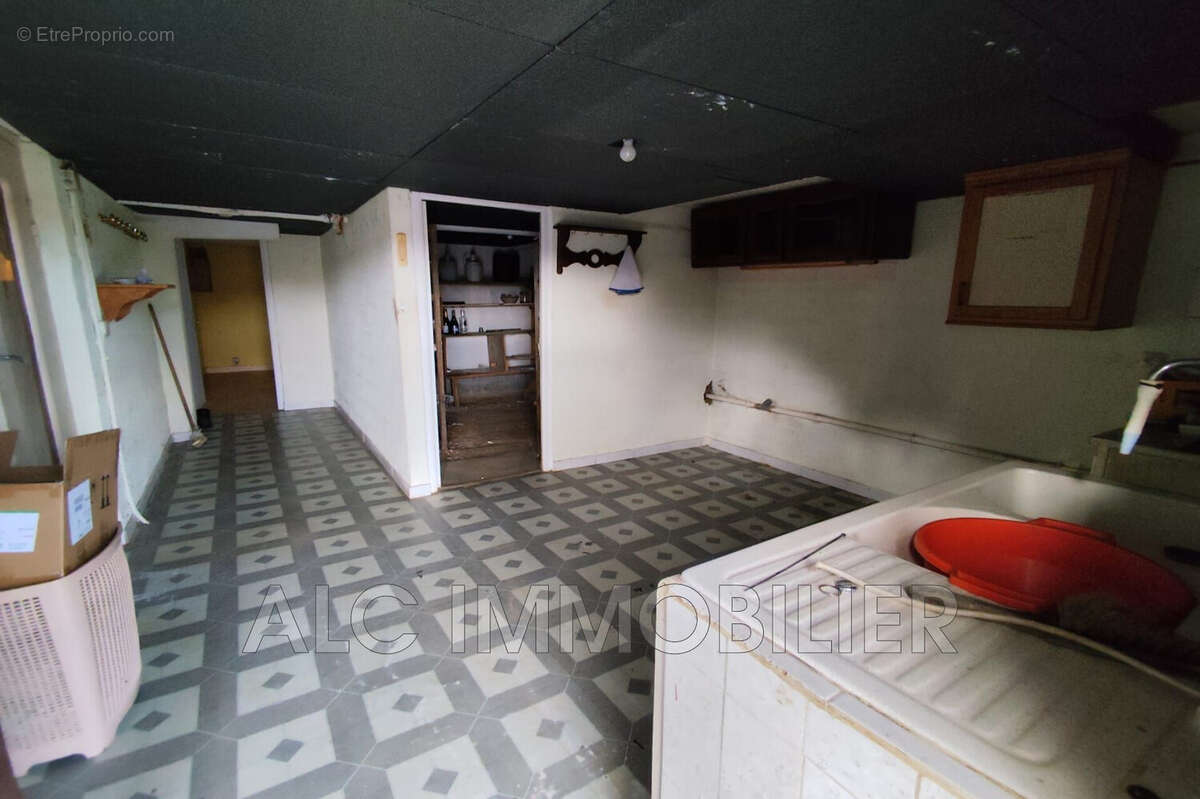 Maison à FRESNAY-SUR-SARTHE