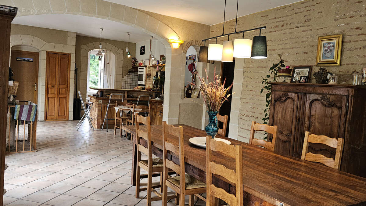 Maison à LE MAS-D'AGENAIS