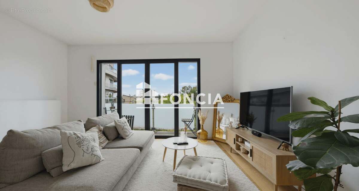 À VENDRE – T3 lumineux au dernier étage – Quartier Tivoli Parc Rivière - photo 4