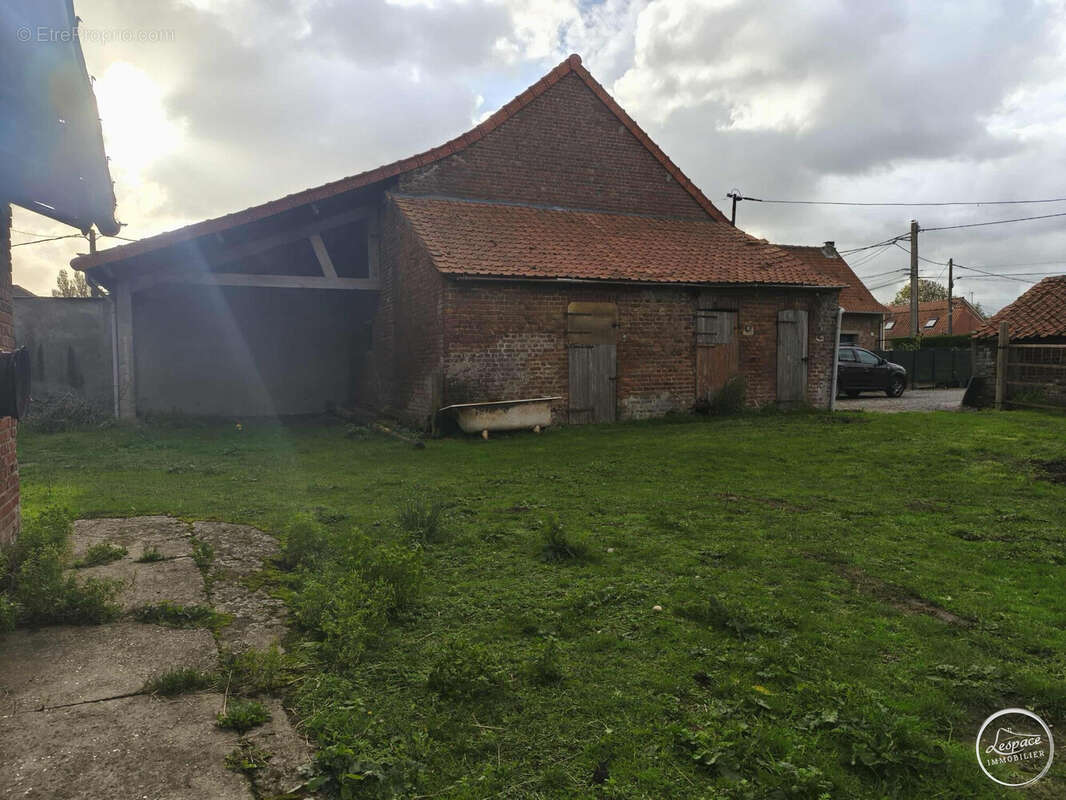 Maison à NORDAUSQUES