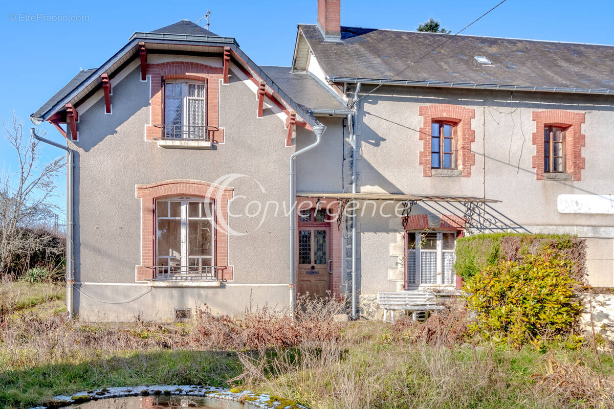 Maison à LA PORCHERIE