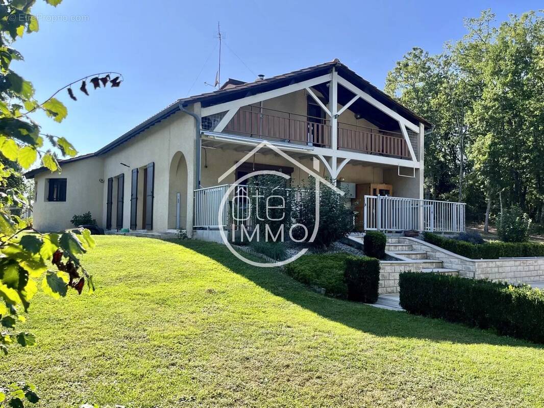 Maison à GAGEAC-ET-ROUILLAC