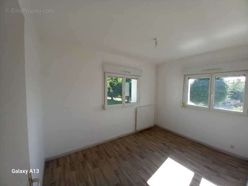 Appartement 65 m² à Delle  - photo 3
