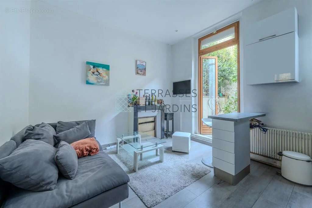 Appartement à PARIS-12E