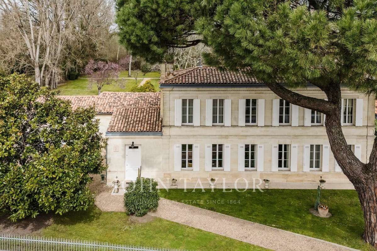 Maison à IZON