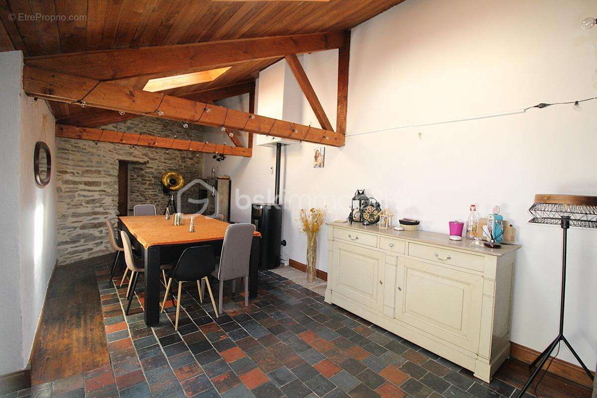 Maison à LE MOLAY-LITTRY