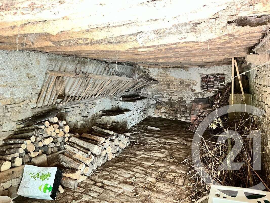 Maison 196 m² à Saint-Malo-En-Donziois  - photo 21