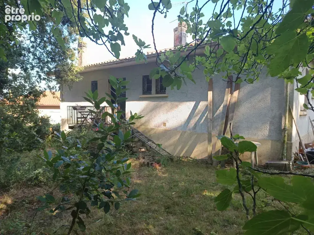 Maison sur sous sol 3 chambres avec garage , quartier calme - photo 1