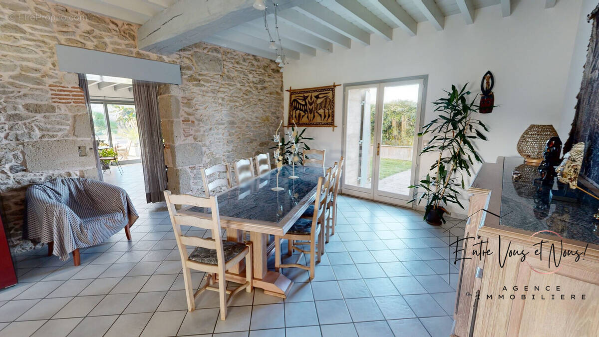 Maison 250 m² à Langon  - photo 5