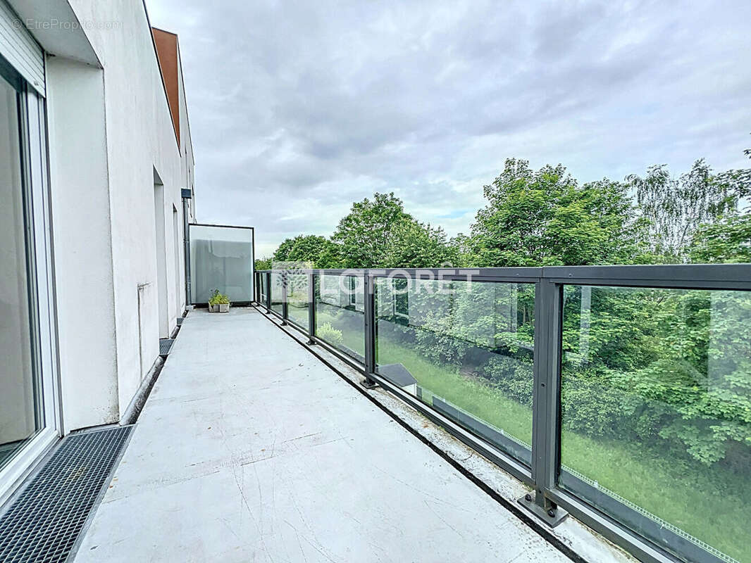 Appartement à MOISSY-CRAMAYEL