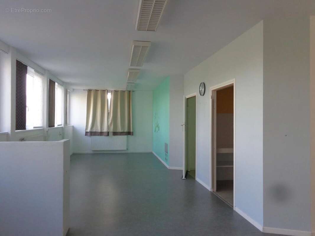 Appartement à SAINT-JUST-D'AVRAY