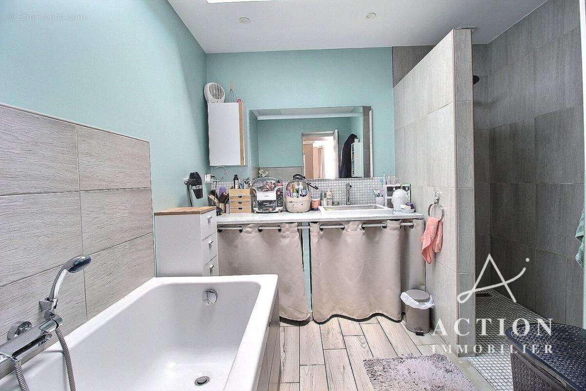 Maison à LYS-LEZ-LANNOY