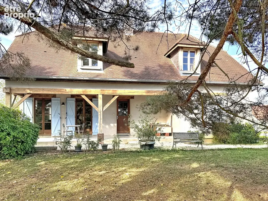 Photo Maison à La Villeneuve-Au-Chene au prix de 229 000€
