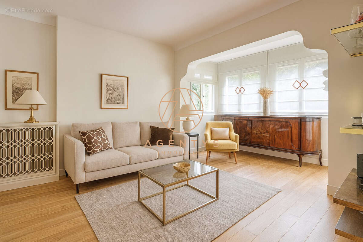 Maison à SAINT-MAUR-DES-FOSSES