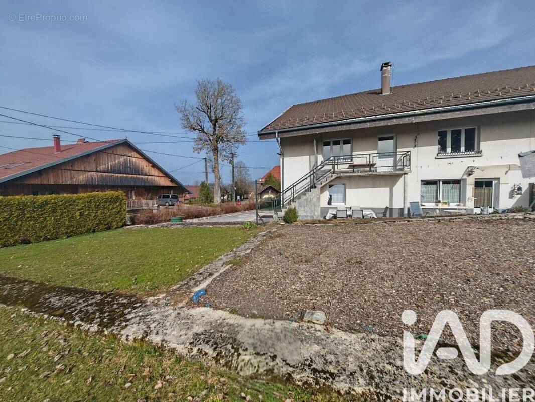 Photo 1 - Appartement à MONTLEBON