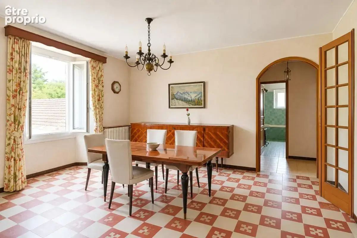 Immeuble de 9 pièces de 250 m² à Bessèges - photo 4