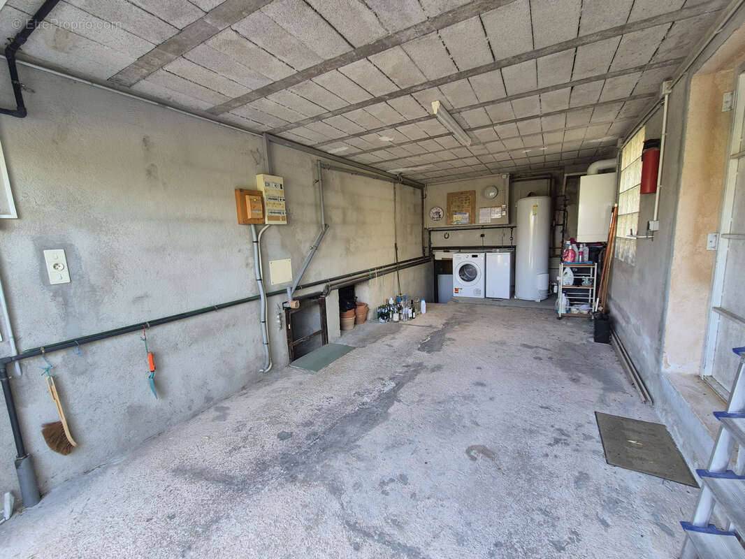 Maison de caractère de 177 m2   Quartier recherché de Costebelle - photo 18