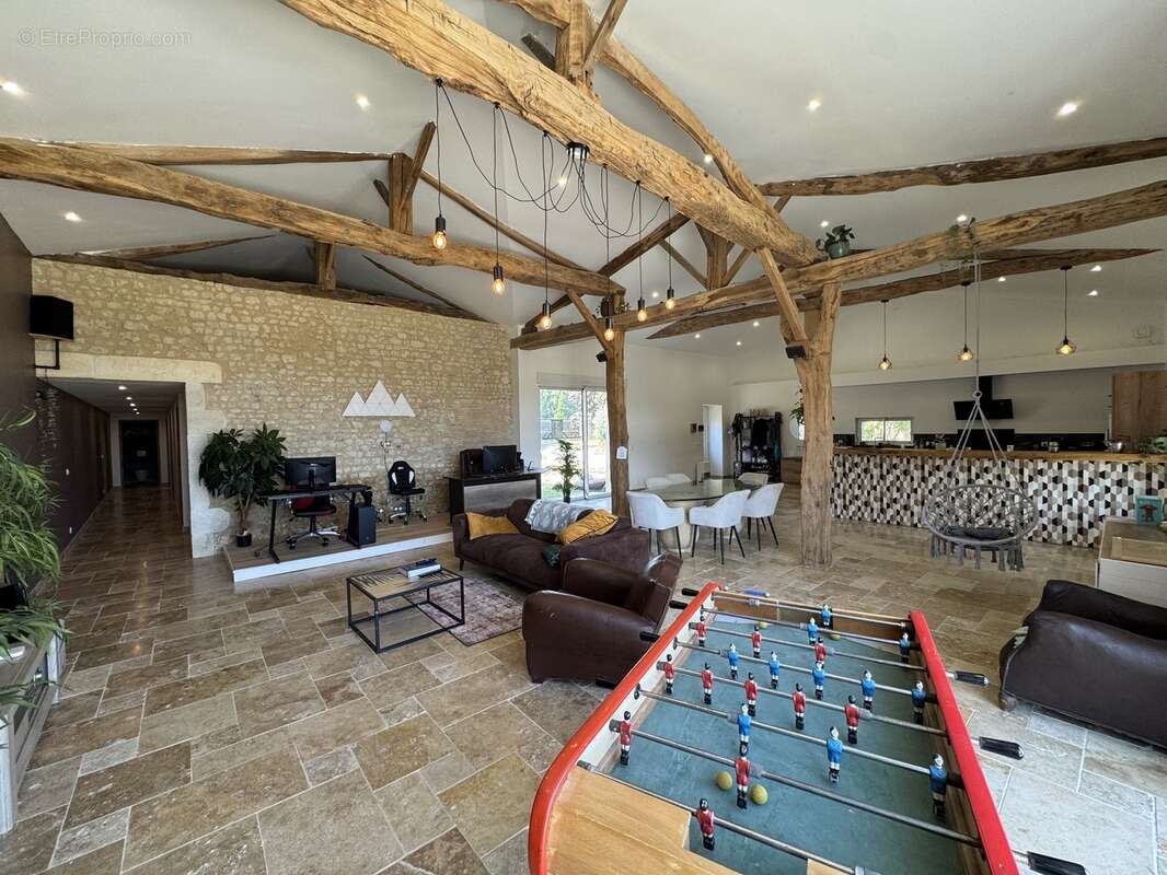 Maison 233 m² à Berneuil  - photo 162