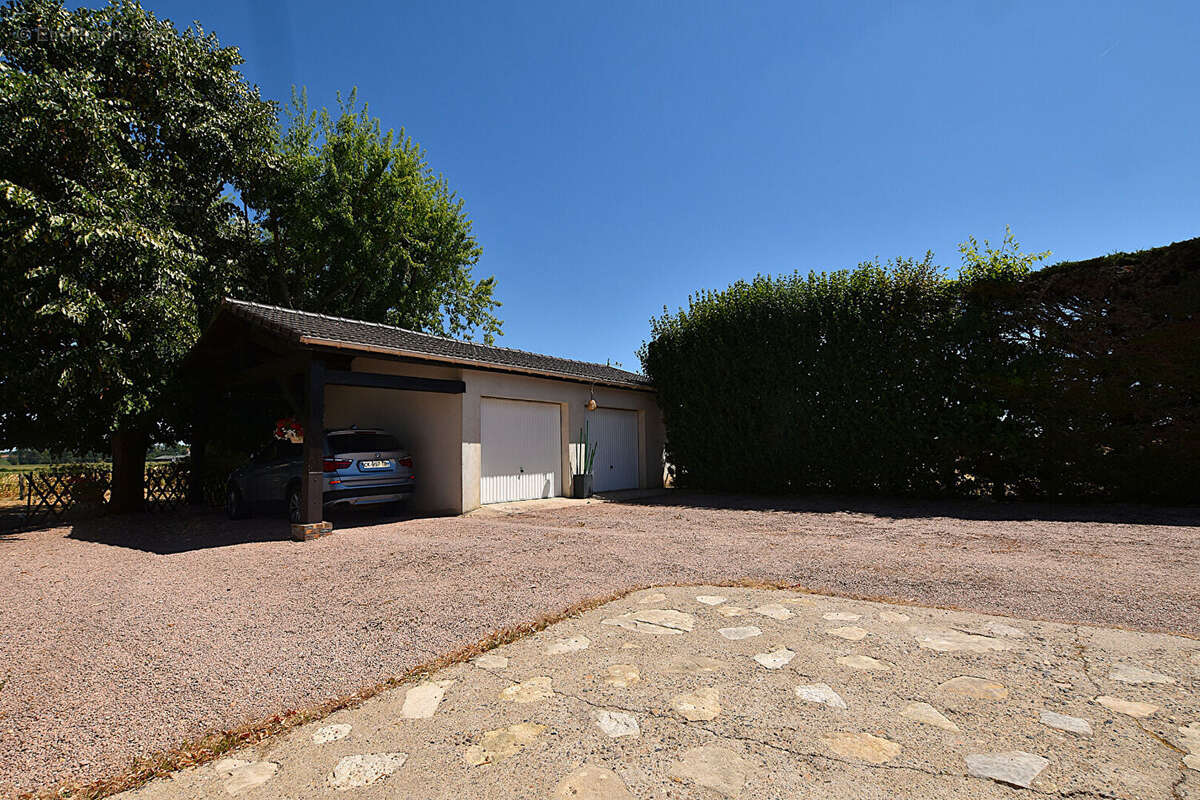 Maison 5  chambres, piscine garage et pool house - photo 14