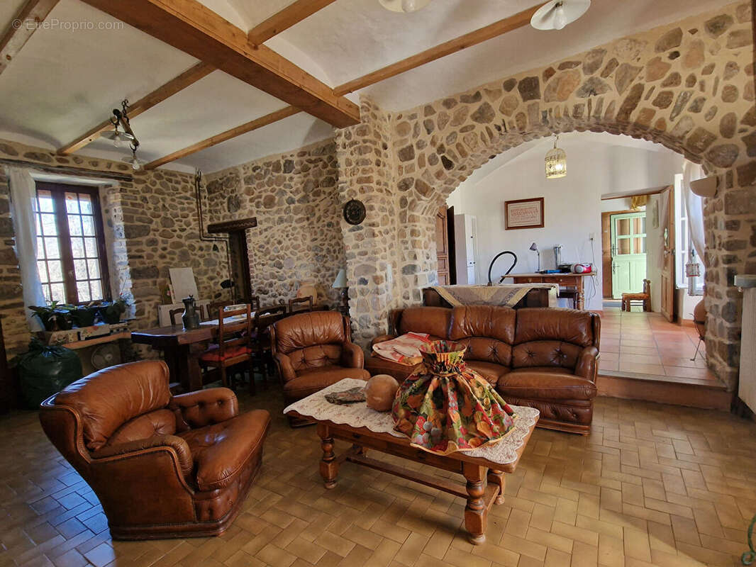 Maison à SAINT-AMBROIX