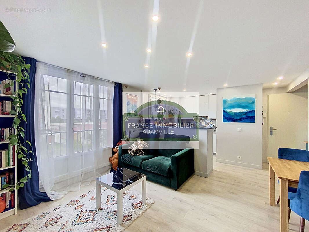 Appartement à SAINT-MAUR-DES-FOSSES