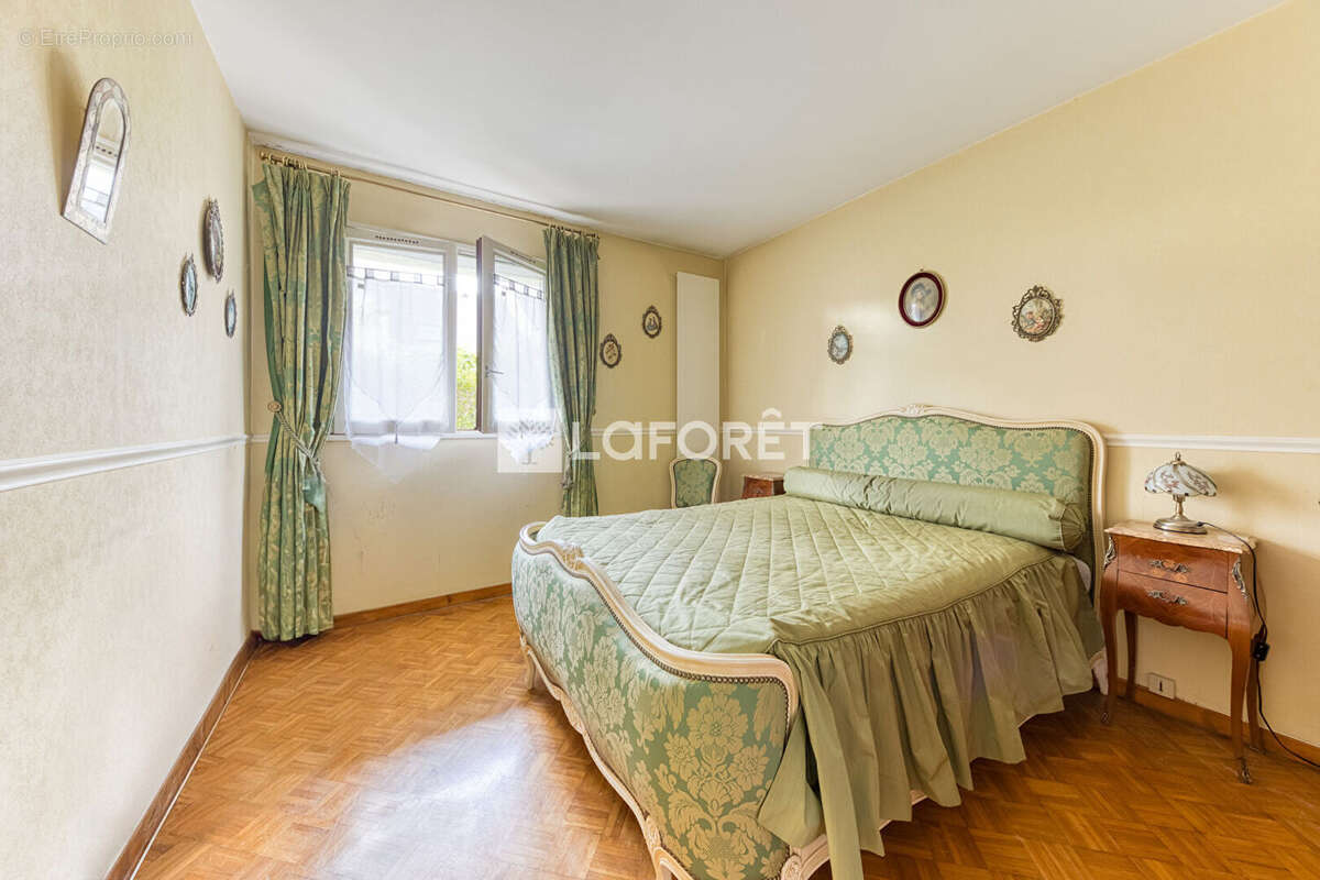Appartement à OZOIR-LA-FERRIERE