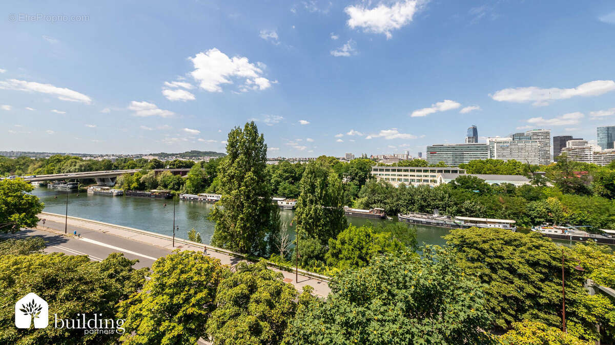 Appartement à NEUILLY-SUR-SEINE