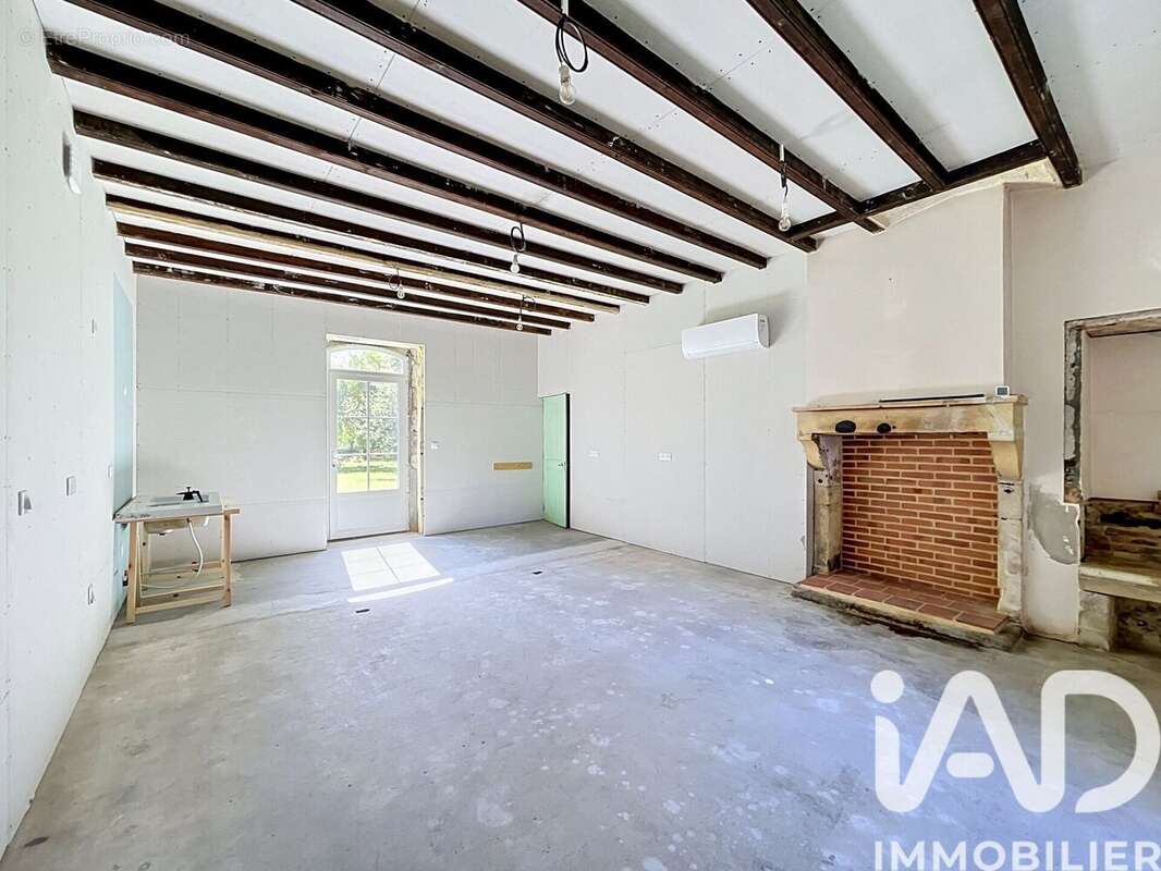 Maison 176 m² à Faymoreau  - photo 3