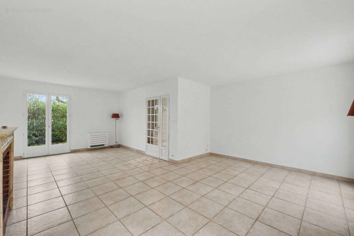 Maison T6 144m² Saint-Orens - Jardin 700m² au calme - photo 5