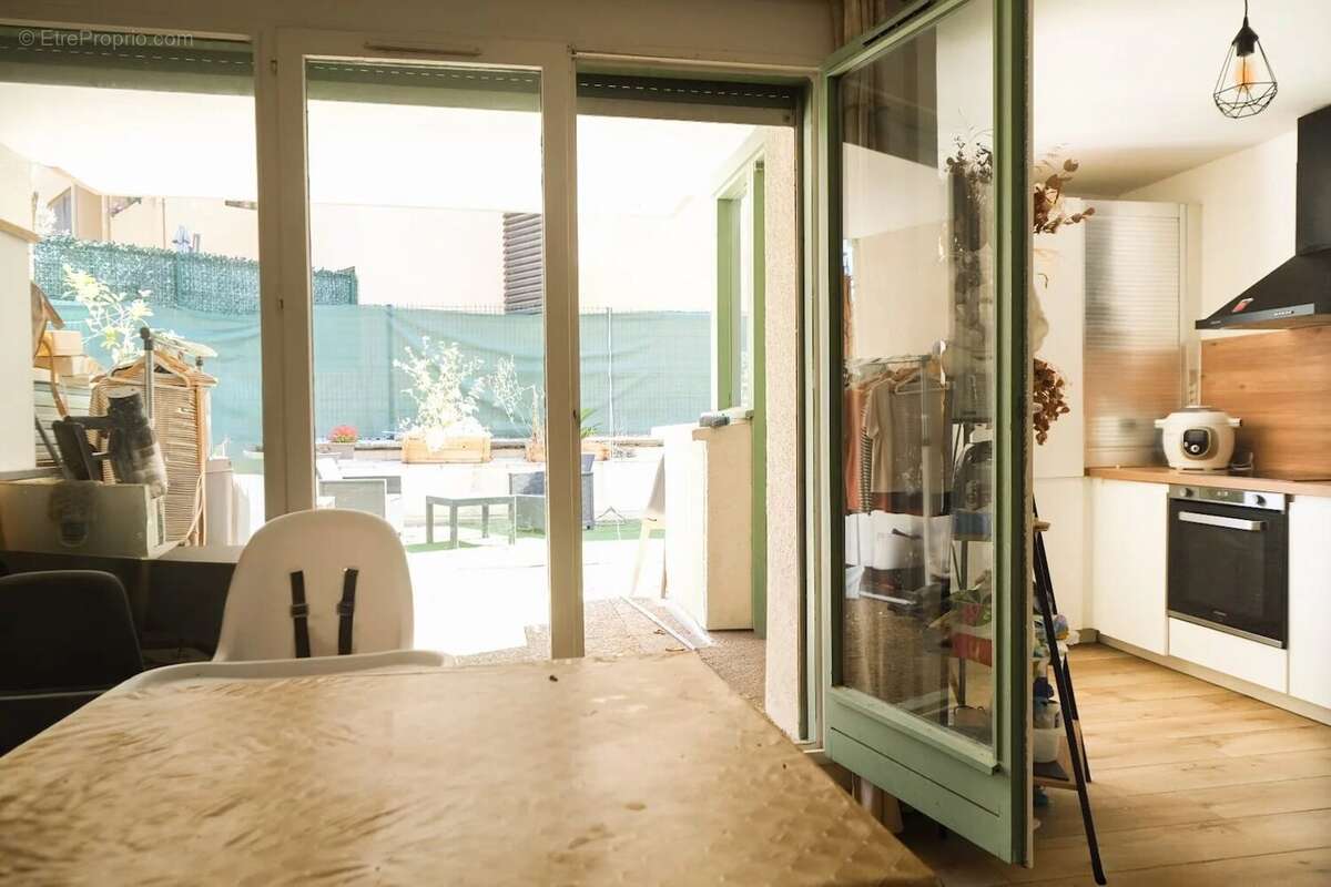 Appartement à VALBONNE