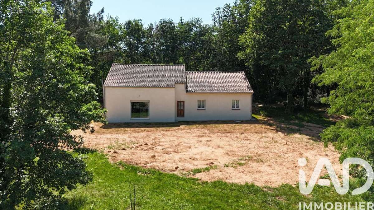 Photo 2 - Maison à POMAREDE
