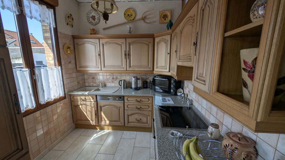 Maison indépendante au cœur du Crotoy avec jardin, terrasse et garage. - photo 4