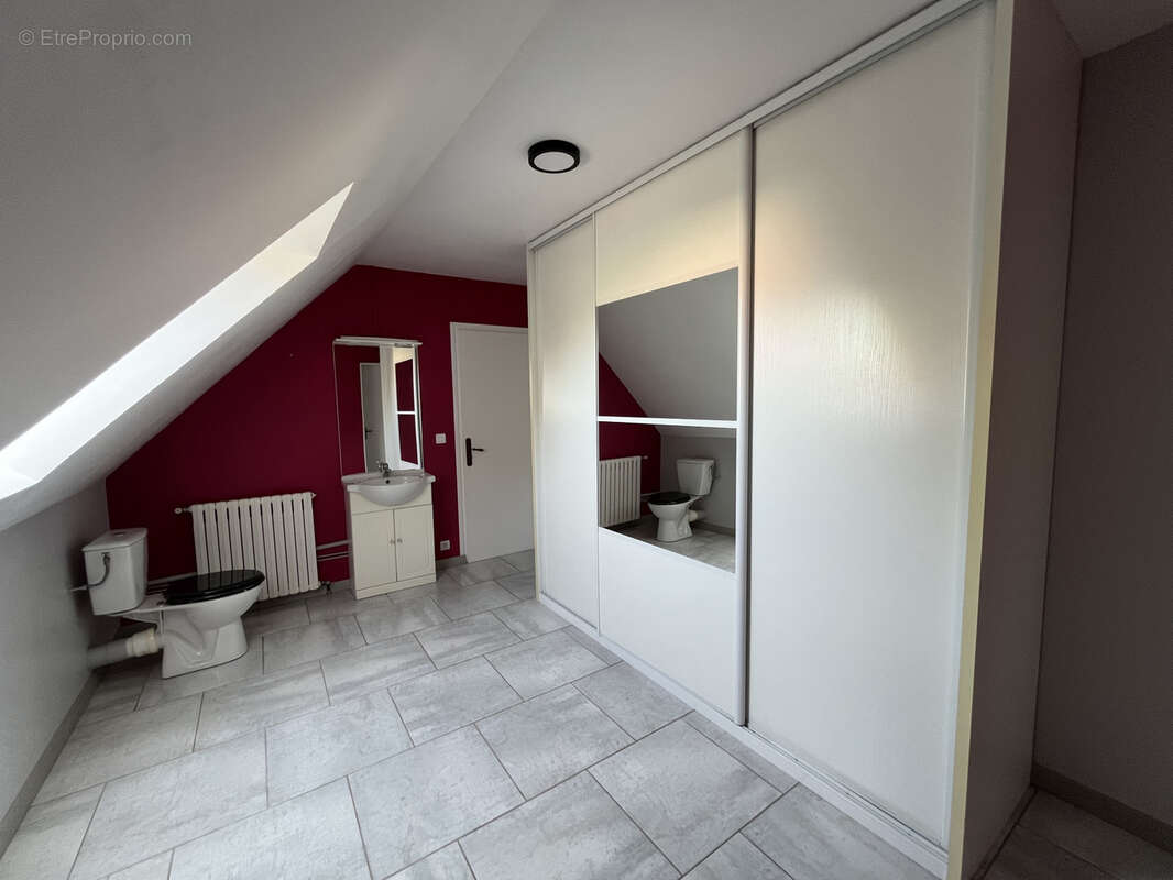 Maison 150 m² à Tour-En-Bessin  - photo 12
