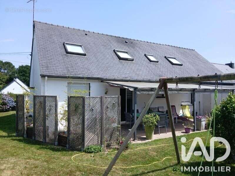 Maison 138 m² à Sainte-Helene  - photo 2