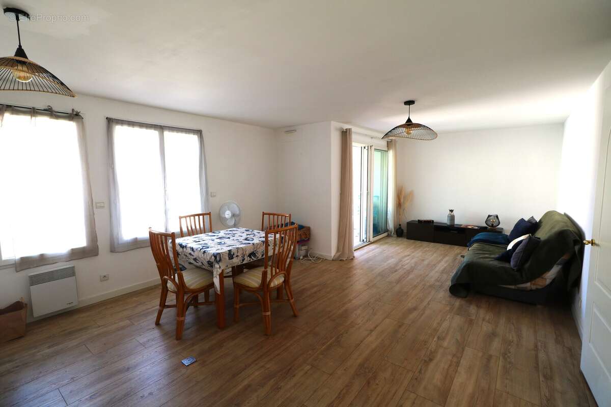 Appartement à SAINT-RAPHAEL