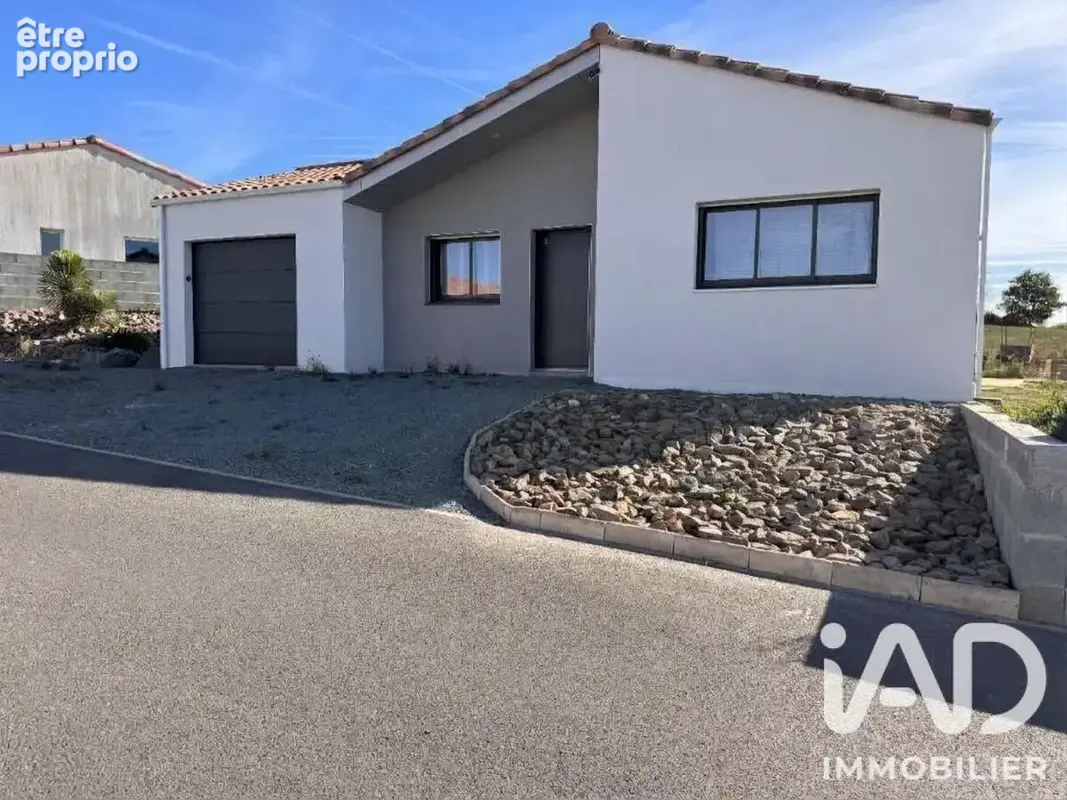 Photo 1 - Maison à LA CHATAIGNERAIE