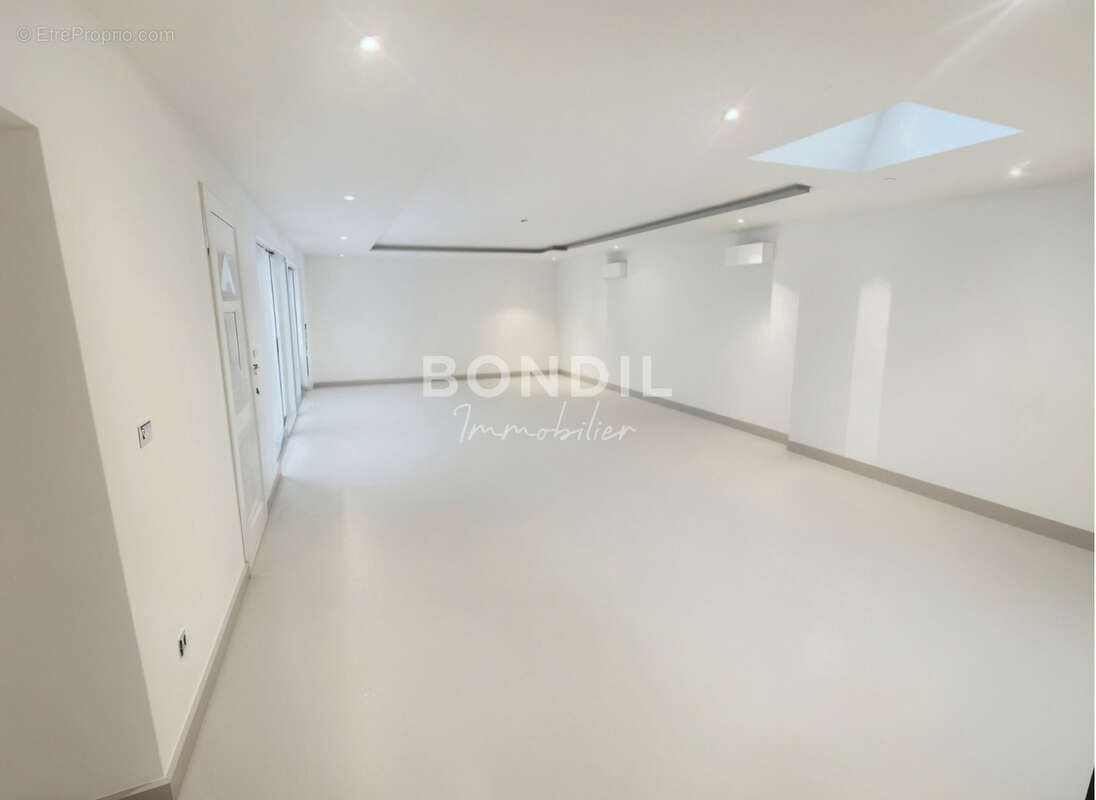 Appartement à PERTUIS