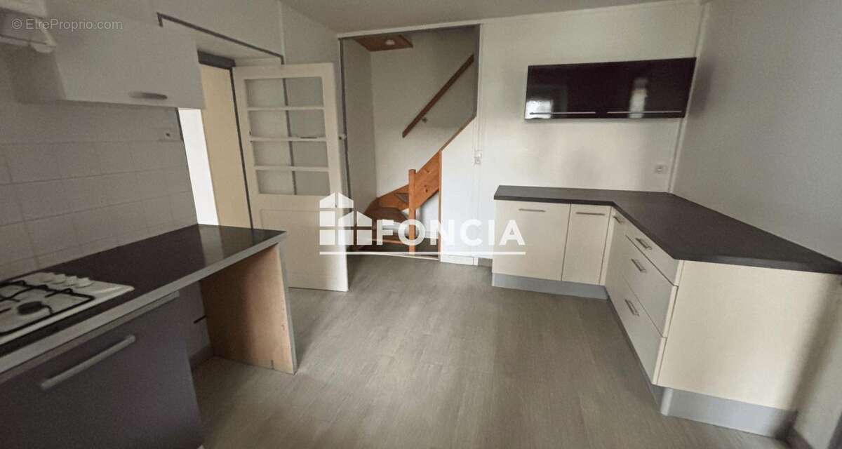 Maison à CHATEAUBERNARD