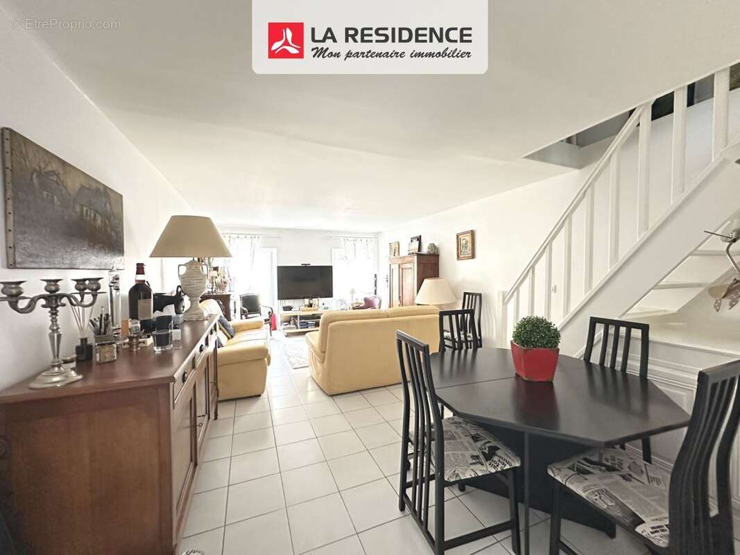 Maison à L'ETANG-LA-VILLE